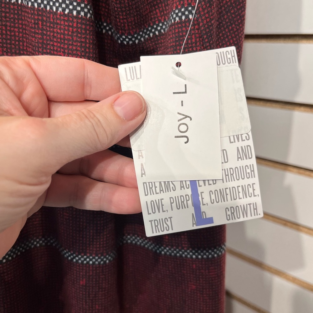 LuLaRoe “Joy” vest 24” p2p - Picture 6 of 12
